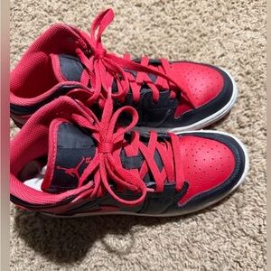 Jordan 1, Mid Kids Black and Red Sneakers